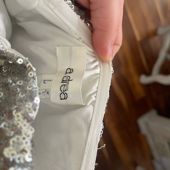 A. Drea stapless juniors dress - Picture 4 of 4